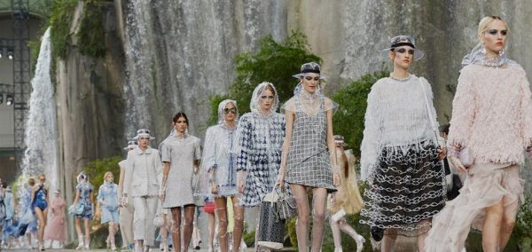 3 tendências 2018 direto da Paris Fashion Week que você precisa conhecer | EAMR