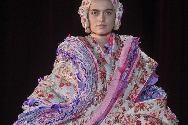 PFW 2018: Drama, cores e inovação digital | EAMR