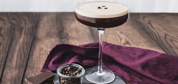 Confira como fazer o Espresso Martini | EAMR